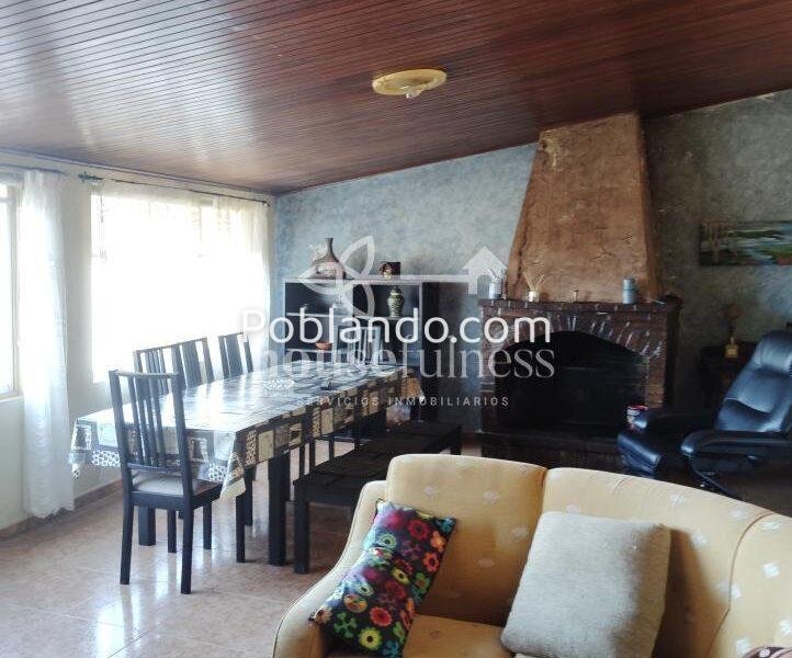 CASA CON DOS PISOS EN VILLARRUBE