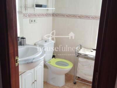 CASA CON DOS PISOS EN VILLARRUBE