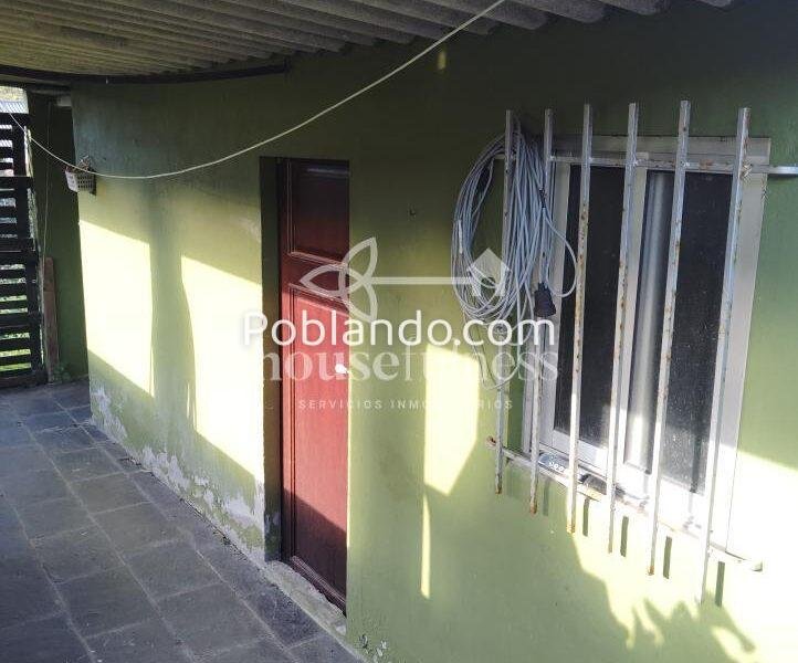 CASA CON DOS PISOS EN VILLARRUBE