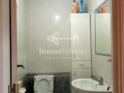 CASA CON MESÓN EN NARÓN