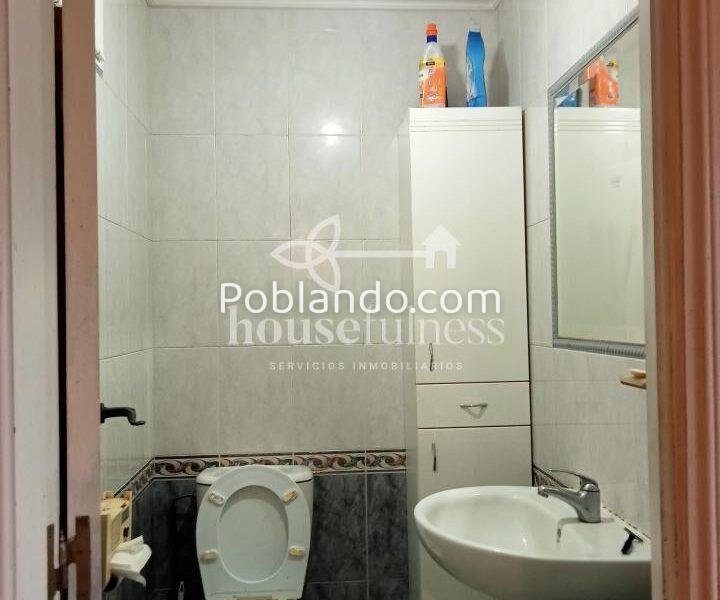 CASA CON MESÓN EN NARÓN