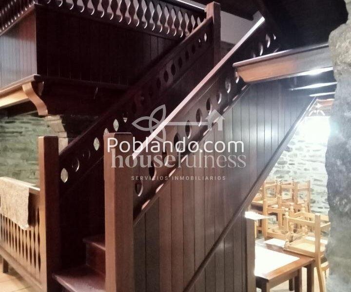 CASA CON MESÓN EN NARÓN