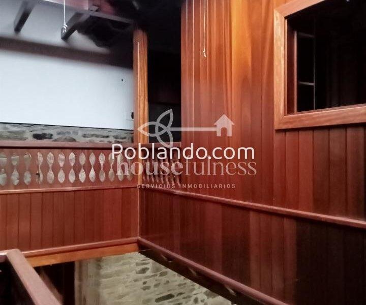 CASA CON MESÓN EN NARÓN