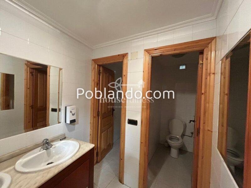 CASA CON MESÓN EN NARÓN