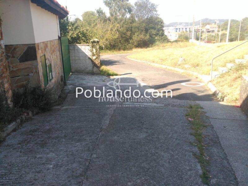 CASA CON MESÓN EN NARÓN
