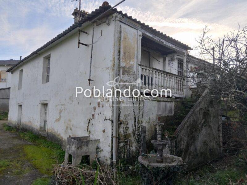 CASA A LA VENTA EN FENE PARA REFORMAR