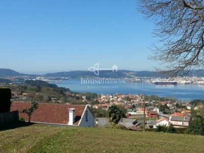 Espectacular finca con proyecto en Fene