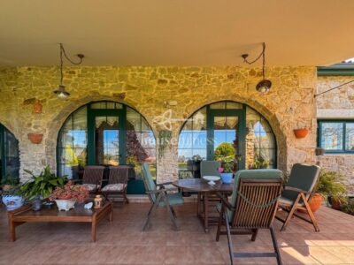 IMPRESIONANTE CHALET EN CABAÑAS