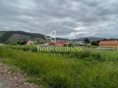 TERRENO EDIFICABLE EN NARÓN