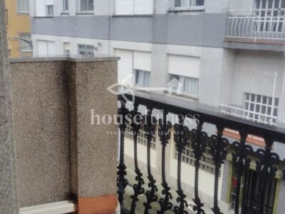 CASA EN ARES A POCOS METROS DE LA PLAYA - PARA ENTRAR A VIVIR -