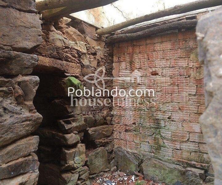 Casa de piedra en Cerdido para reformar integral