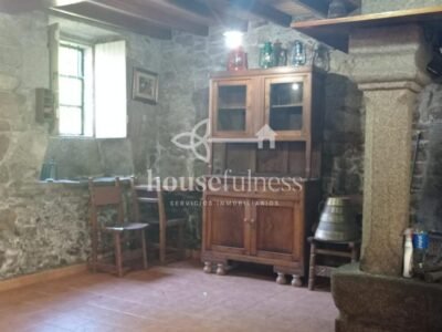 CASA DE PIEDRA EN O PIEIRO, DONIÑOS