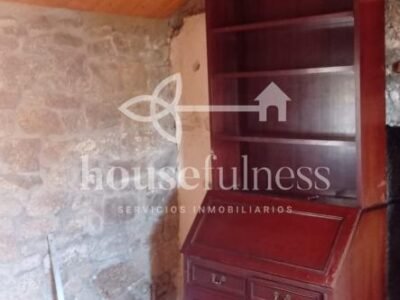CASA DE PIEDRA EN O PIEIRO, DONIÑOS