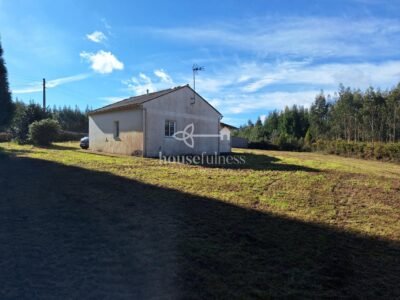 Casa en Moeche de planta baja con gran terreno