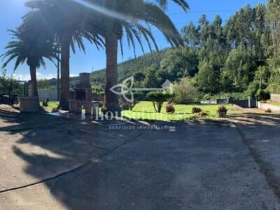 Increíble chalet con amplia finca en Vilasanche
