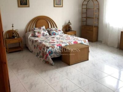 Increíble chalet con amplia finca en Vilasanche