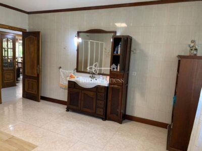 Increíble chalet con amplia finca en Vilasanche