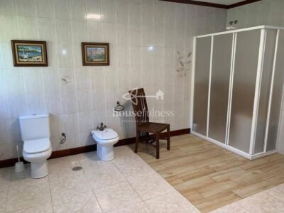 Increíble chalet con amplia finca en Vilasanche