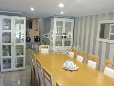 Preciosa casa en Ferrol con garaje y casa de invitados
