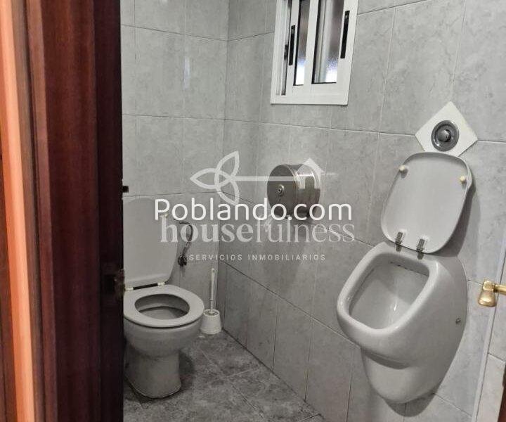 Vivienda con negocio en Moeche