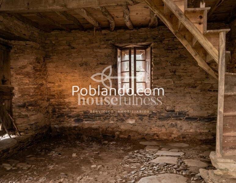 CASAS DE PIEDRA EN MOECHE - PARA REHABILITAR - OPORTUNIDAD -