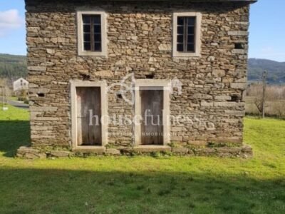 CASAS DE PIEDRA EN MOECHE - PARA REHABILITAR - OPORTUNIDAD -