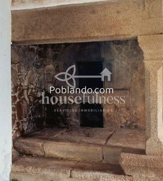 Vivienda unifamiliar con piscina en la playa de Doniños .