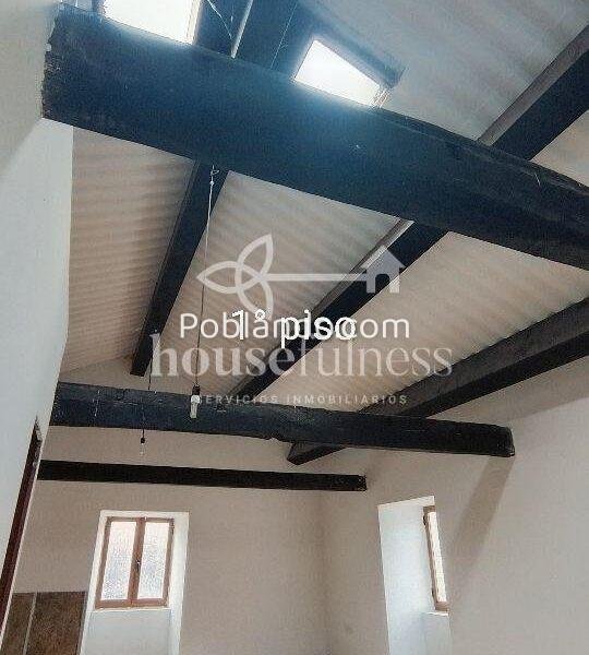 Vivienda unifamiliar con piscina en la playa de Doniños .