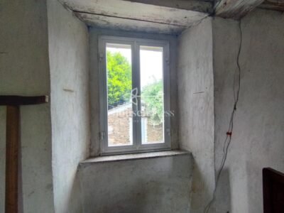 CASA RÚSTICA PARA REFORMAR