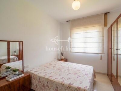 Casa luminosa y lista para entrar a vivir en entorno tranquilo