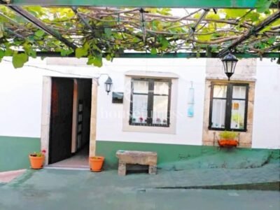 CASA DE PIEDRA DE DOS PLANTAS EN ESMELLE - PARA ENTRAR A VIVIR -