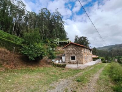 Casa de piedra rehabilitada en Cedeira