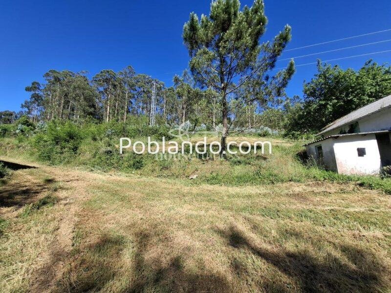 Casa de piedra parcialmente reformada en Moeche