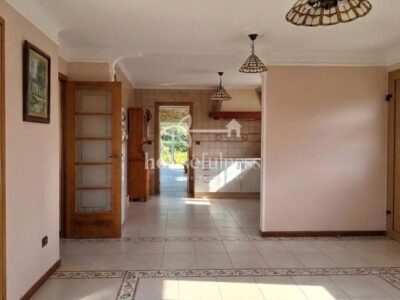 Dos viviendas independientes, amplitud y luz en una exclusiva finca de Narón