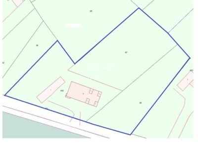 Dos viviendas independientes, amplitud y luz en una exclusiva finca de Narón