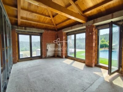 Exclusiva propiedad con finca de 5.840 m², dos viviendas y excelentes vistas en Cerdido (A Coruña)