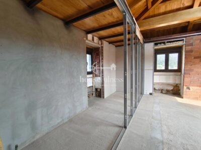 Exclusiva propiedad con finca de 5.840 m², dos viviendas y excelentes vistas en Cerdido (A Coruña)
