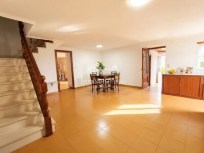 Casa de piedra con vistas al mar y finca de 509 m² en Esmelle, Ferrol