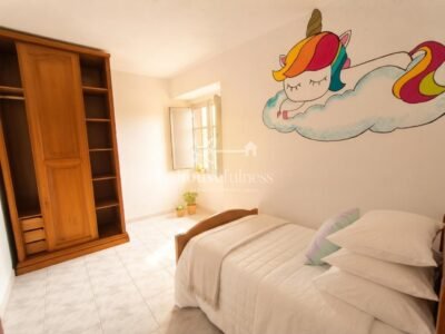 Casa de piedra con vistas al mar y finca de 509 m² en Esmelle, Ferrol