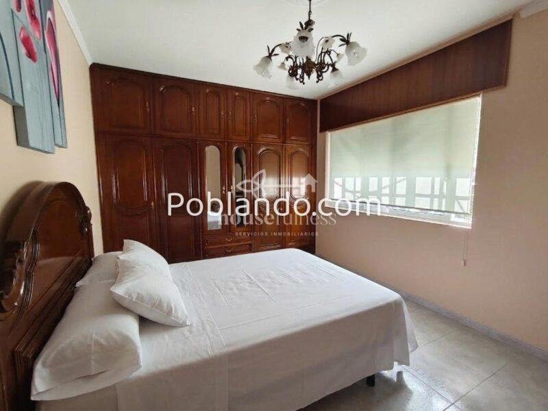 CHALET CON DOS VIVIENDAS INDEPENDIENTES, JARDÍN Y VISTAS AL MAR EN FENE