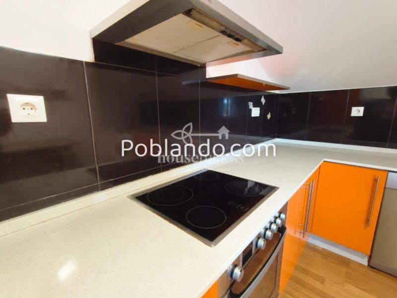 CHALET CON DOS VIVIENDAS INDEPENDIENTES, JARDÍN Y VISTAS AL MAR EN FENE