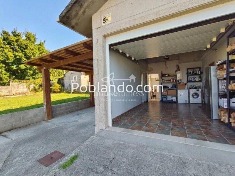 CHALET CON DOS VIVIENDAS INDEPENDIENTES, JARDÍN Y VISTAS AL MAR EN FENE