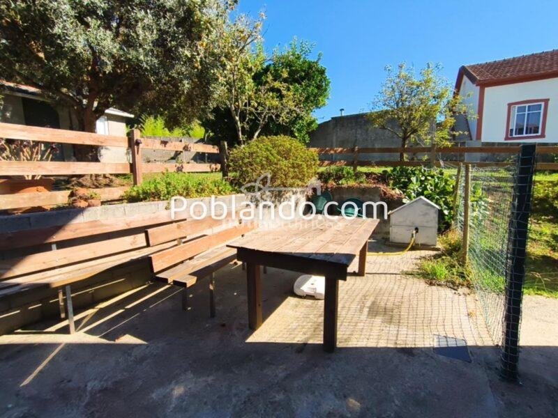 CHALET CON DOS VIVIENDAS INDEPENDIENTES, JARDÍN Y VISTAS AL MAR EN FENE