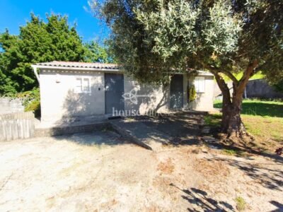 CHALET CON DOS VIVIENDAS INDEPENDIENTES, JARDÍN Y VISTAS AL MAR EN FENE