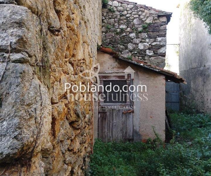 Casa para restaurar en Neda