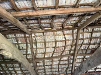 SE VENDE EN PONTE MANDRAS - CEA (OURENSE). Piedra, naturaleza y un enorme potencial para crear algo único.