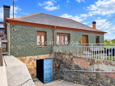 SE VENDE CASA EN REGUEIRO - BOBORÁS (OURENSE)