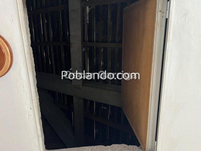 SE VENDE CASA EN REGUEIRO - BOBORÁS (OURENSE)