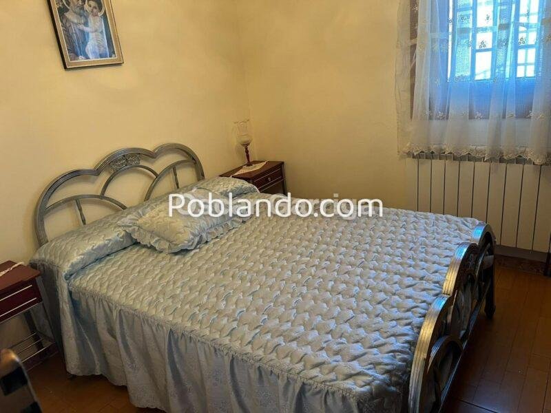 SE VENDE CASA EN REGUEIRO - BOBORÁS (OURENSE)