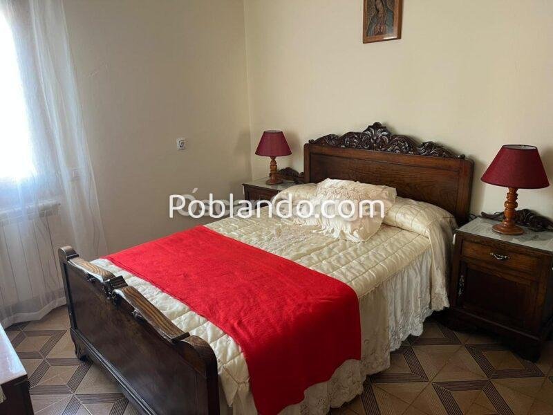SE VENDE CASA EN REGUEIRO - BOBORÁS (OURENSE)
